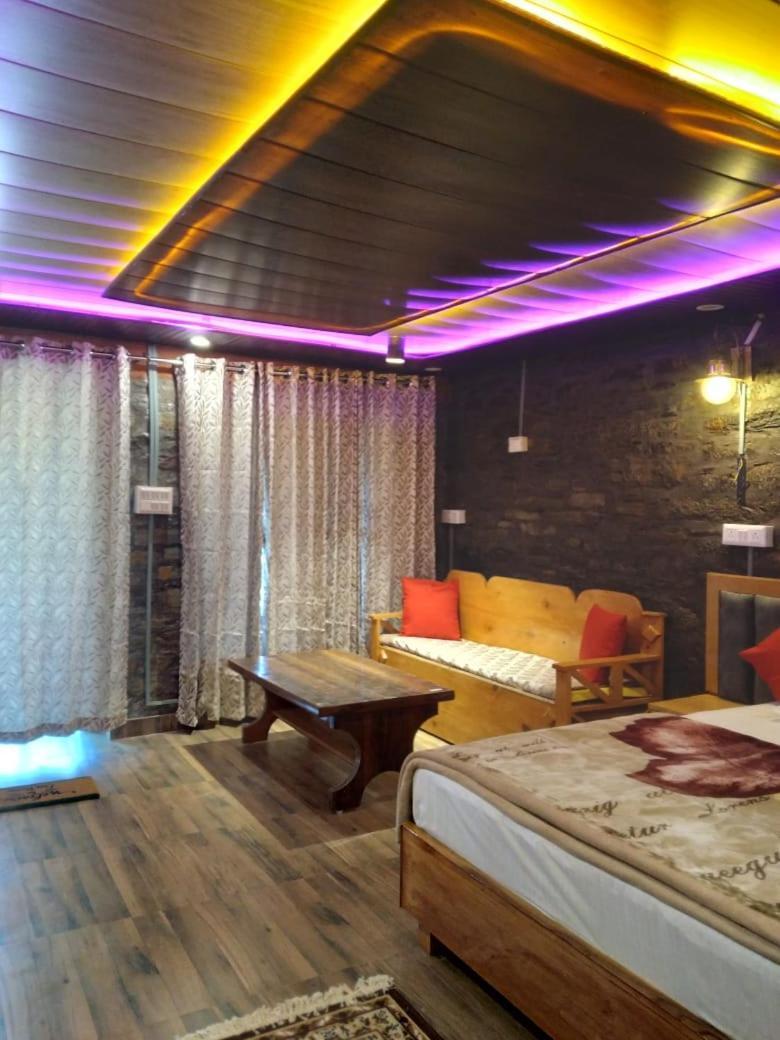 Nature Villaas Basa Homestay Pauri Eksteriør bilde
