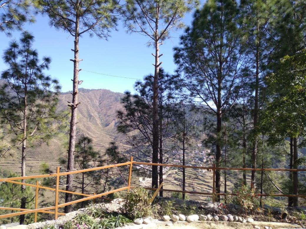 Nature Villaas Basa Homestay Pauri Eksteriør bilde