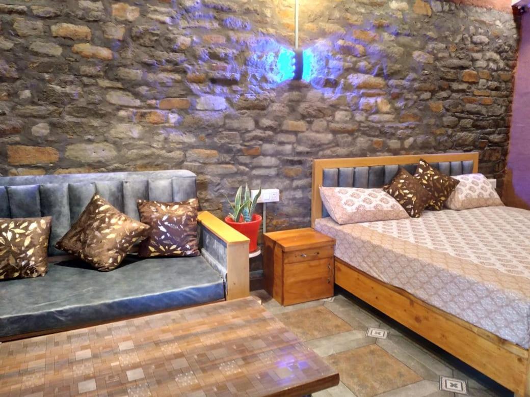 Nature Villaas Basa Homestay Pauri Eksteriør bilde