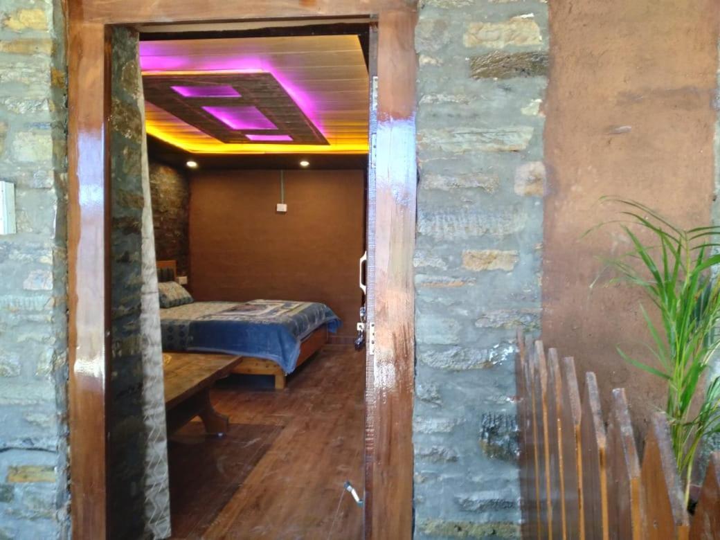 Nature Villaas Basa Homestay Pauri Eksteriør bilde